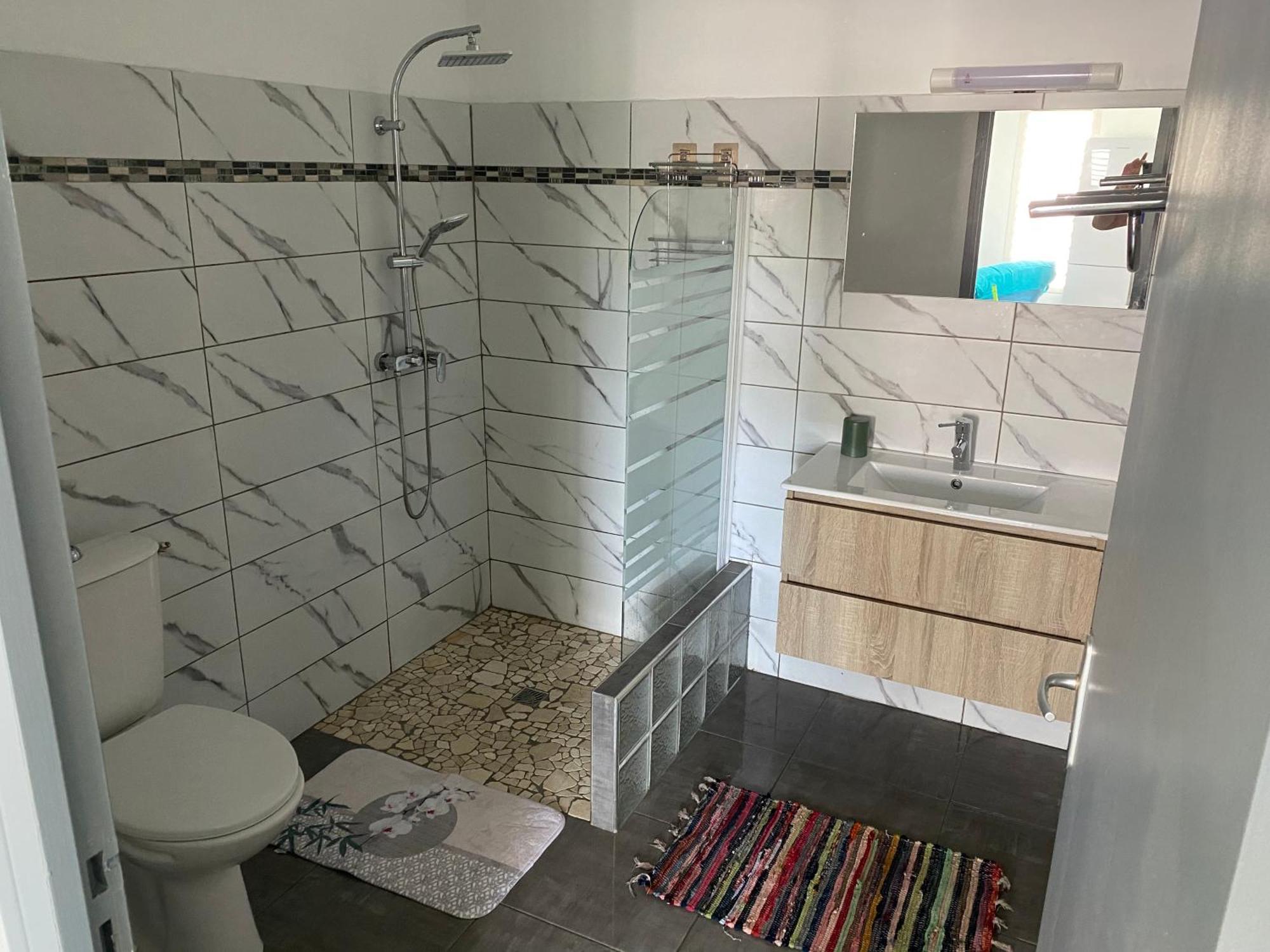 Le Domaine De Kazo Kilou Titine Apartment Ле Госие Екстериор снимка
